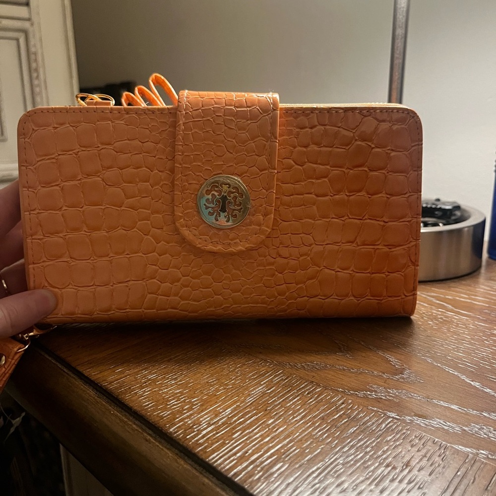 Wallet! - Picture 2 of 15